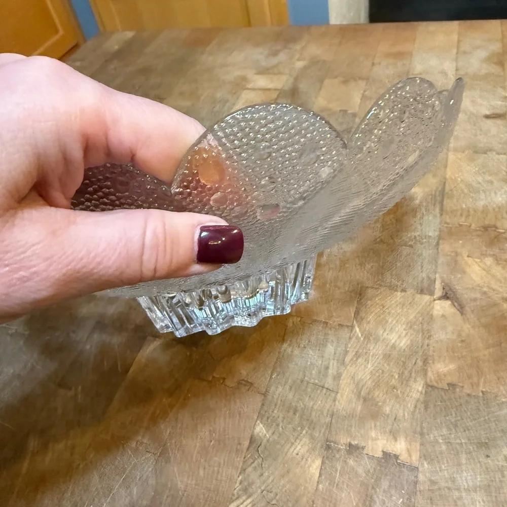 Vintage MCM E. Germany Lausitzer Dew Drop and Leaf Clear Glass Decorative Bowl